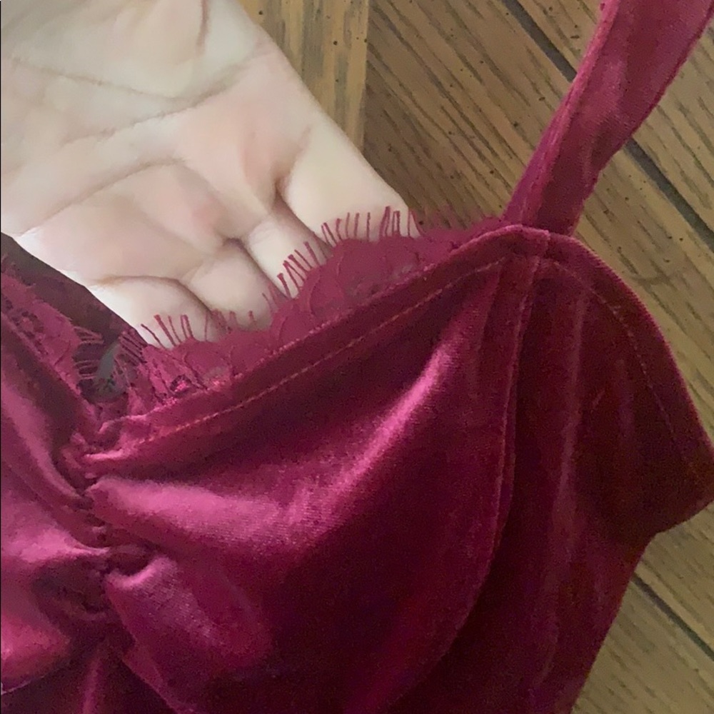 NWT Abercrombie and Fitch velvet crop top - Picture 4 of 6